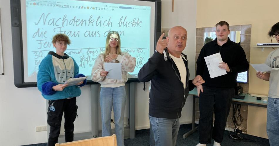 Güni Noggler mit SchülerInnen der TFBS Reutte